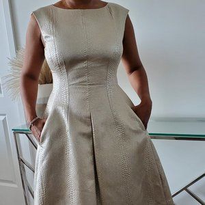 Anne Klein champaign coloured brocade cocktail dress in US size 4